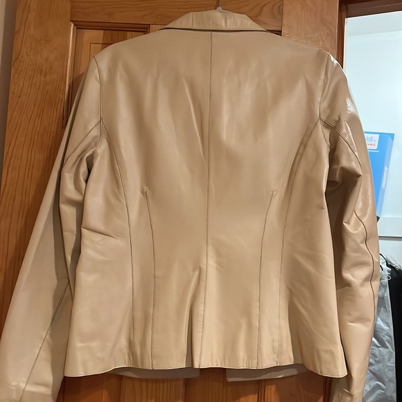Women’s leather blazer - Picture 4 of 4